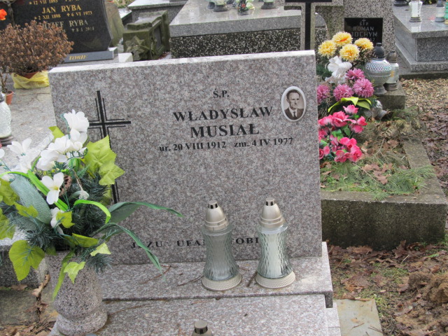 Władysław Musiał 1912 Gdów - Grobonet - Wyszukiwarka osób pochowanych